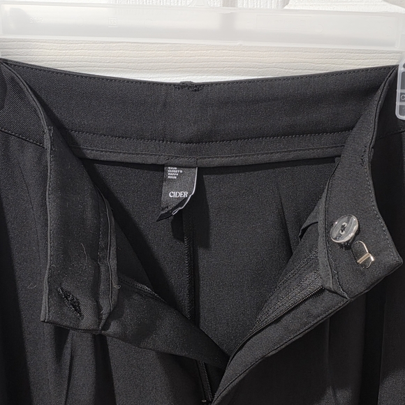 High-Waist Wide Leg Black Trousers - Sleek Women's Pants - Picture 5 of 6